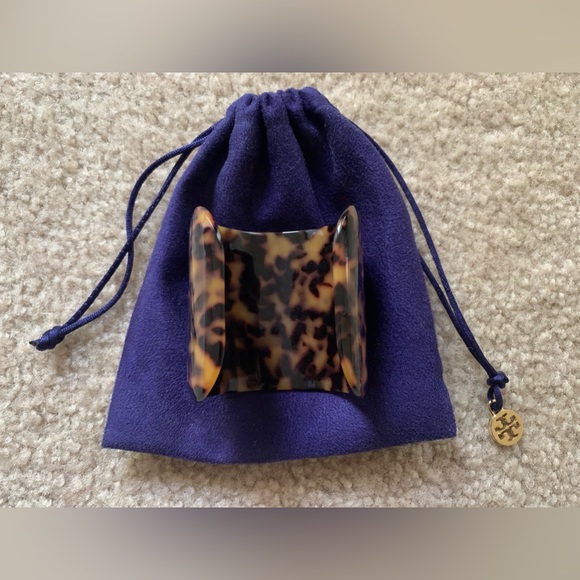 Tory Burch Resin Tortoise Cuff Bracelet, Never Worn - Picture 6 of 6